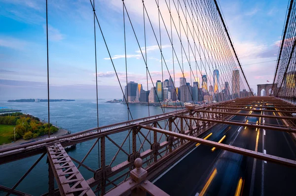 Verkehr Auf Der Brooklyn Bridge New York Verschwommene Autos Lower — Stockfoto