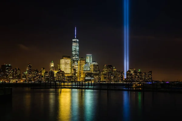 New Yorker Skyline Mit Tribute Lights — Stockfoto