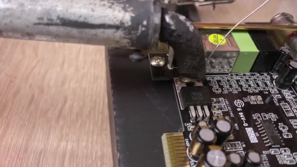 Close Process Desoldering Computer Board Workflow Workshop Master Work — Stock Video