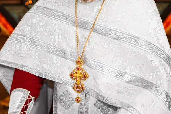 예배 십자가 성직자의 아이콘 — 스톡 사진