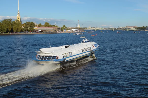 Turistsäsongen öppnade. — Stockfoto