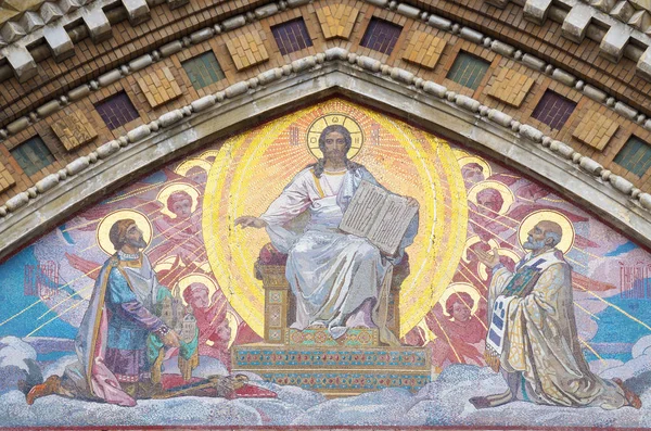 Mosaic on the walls of the temple. — Stock Photo, Image