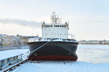 Büyük nükleer güçle Buzkıran.