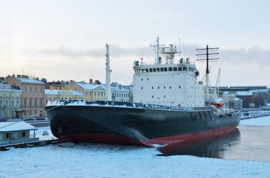 Büyük nükleer güçle Buzkıran.