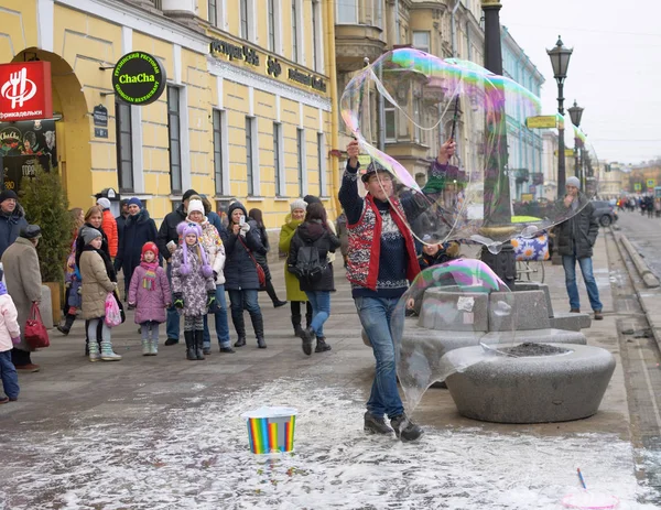 Atracciones para niños en la calle . — Foto de Stock