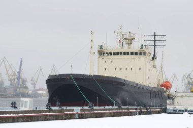 Buzkıran Marina üzerinde ayarlanır.