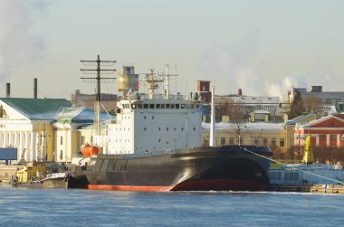 İskeleye nükleer Buzkıran.