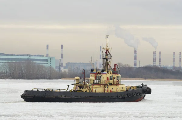 Boot für die Arbeit im Hafen. — Stockfoto