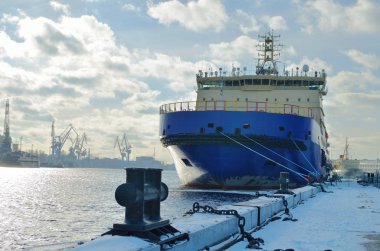 Büyük nükleer güçle Buzkıran.