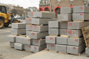 Şehir sokaklarda inşaatı işi.