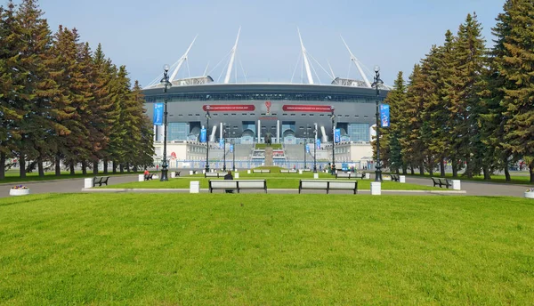 Fußballstadion für die WM 2018 in St. Petersburg. — Stockfoto
