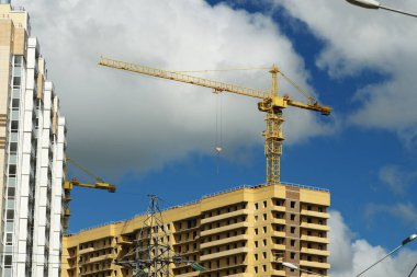 Yeni bir ev inşası.