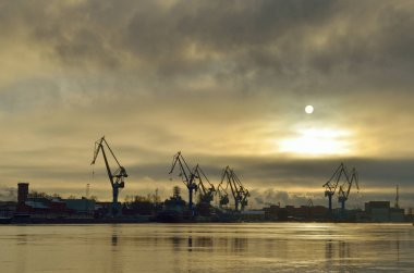 Bulutlu gökyüzü manzara.