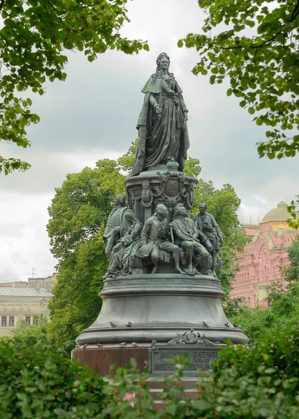 Памятник Екатерине Великой . — стоковое фото