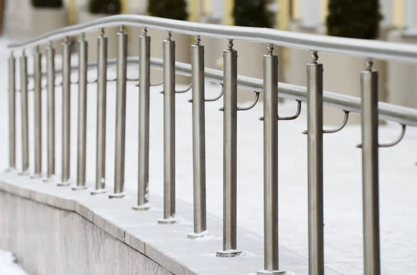 Metal railings for pedestrians. — Stock Photo, Image