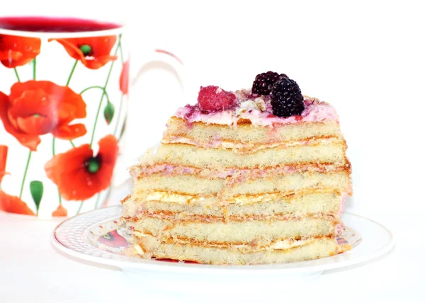 Berry cake met room. — Stockfoto