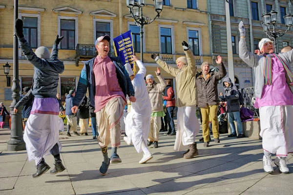 Sankt Petersburg Russia March 2020 Devotes Lord Krishna Dance Sing — Stockfoto