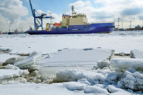 Водна Зона Порту Взимку Вода Бухті Покрита Льодом — стокове фото