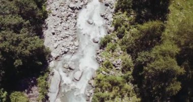 İtalyan Alpleri dağ nehir creek