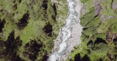 İtalyan Alpleri dağ nehir dere dere