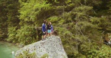 Gölde arıyorum arkadaşlar. Dağ yaz macera yolculuğu