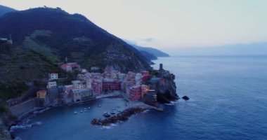 dönüm noktası hedef Vernazza, küçük bir Akdeniz kasabası