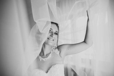 Düğün sabahı peçeli güzel bir gelin portresi.