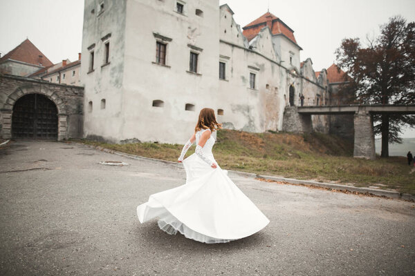 Portrait of a beautiful fashion bride, sweet and sensual. Wedding make up and hair