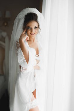 Düğün sabahı peçeli güzel bir gelin portresi.