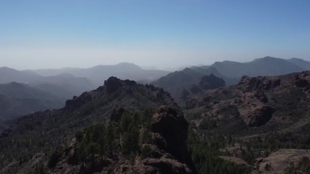 Vue aérienne du célèbre rocher Roque Nublo, à Gran Canaria 