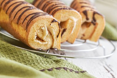 Tatlı İsviçre rulo 