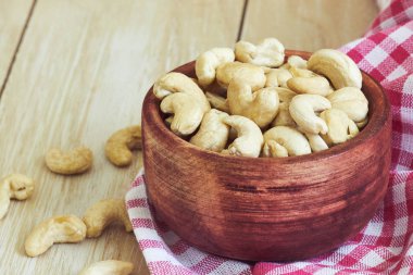 Tahta kasede kaju fıstığı 