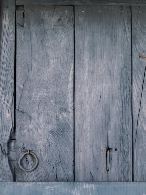 Bir eski boyalı ahşap kapı detay