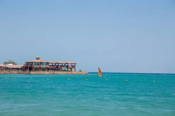 Azul Del Agua Mar Los Edificios Del Complejo Orilla — Foto de Stock