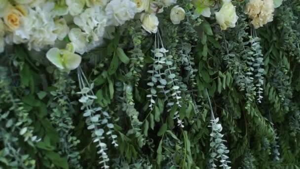 Boog Voor Een Bruiloft Ceremonie Van Bloemen — Stockvideo