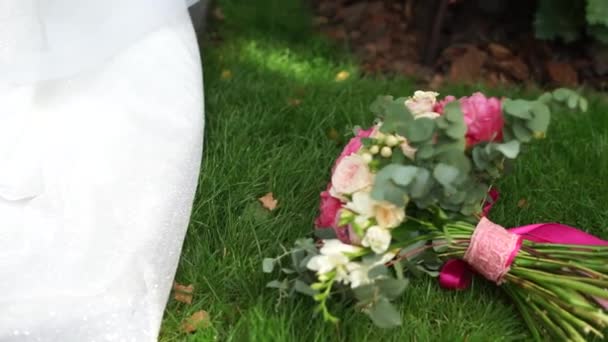 Bruidsboeket Bloemen Het Park — Stockvideo