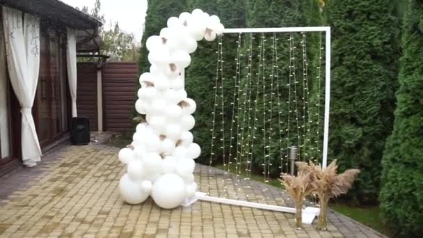 Boog Voor Ceremonie Met Ballonnen — Stockvideo