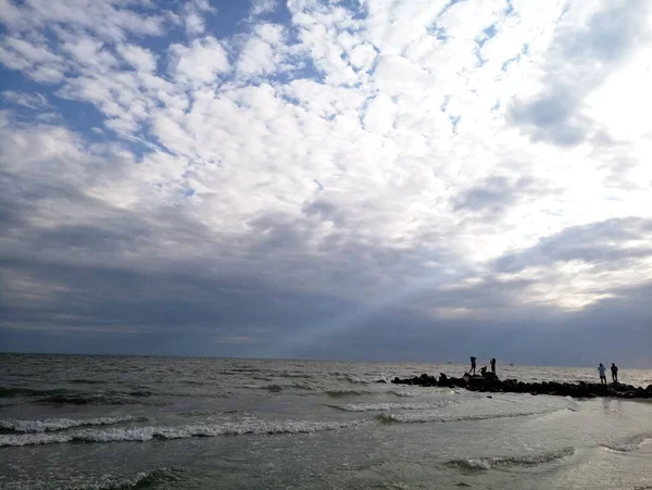 Море Облачный День — стоковое фото