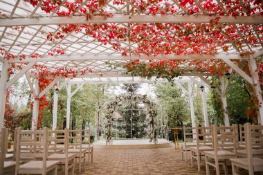 Düğün için kemer.