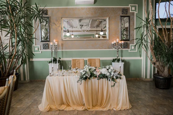 Blumenschmuck Bei Einer Hochzeit Restaurant — Stockfoto