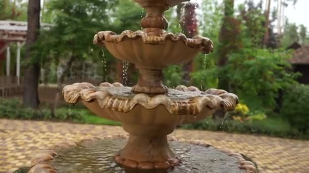 Fontaine Décorative Dans Parc — Video