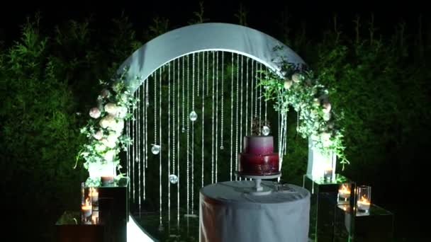 Bolo Casamento Fundo Arco Para Cerimônia — Vídeo de Stock