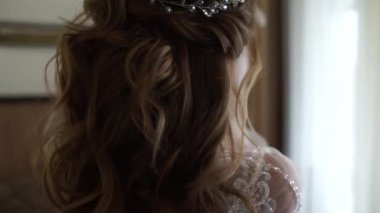 Gelin saç stili arkadan