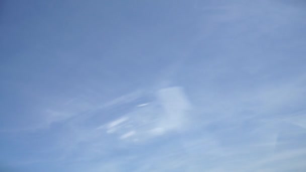 直升机螺旋桨对着天空 — 图库视频影像