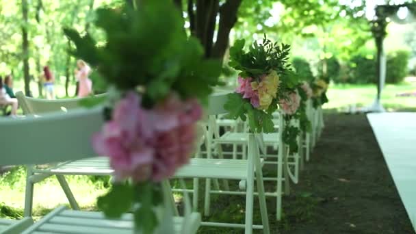 Decoração Cadeiras Para Uma Cerimônia Casamento — Vídeo de Stock