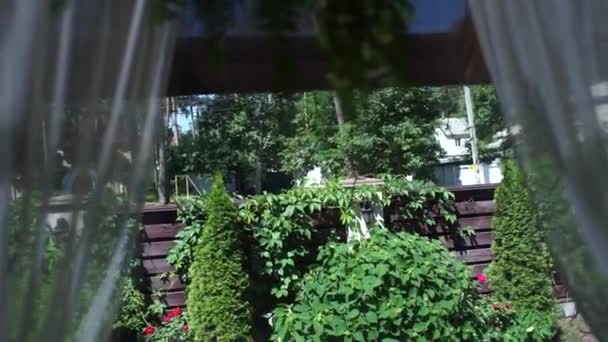 Pencereden Bahçe Manzarası — Stok video