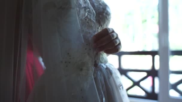 窓の外に花嫁がいて — ストック動画