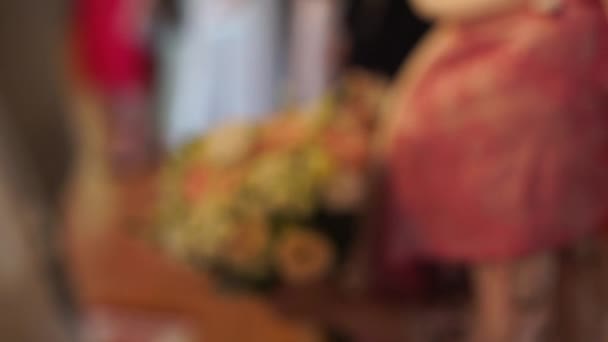 Bouquet Mariée Dans Église — Video