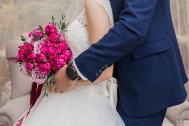 Gelin damat ve düğün buketi