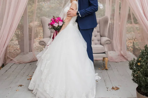 Noiva Com Noivo Buquê Casamento — Fotografia de Stock